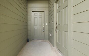 10713 Steinbeck Dr in Austin, TX - Building Photo - Building Photo