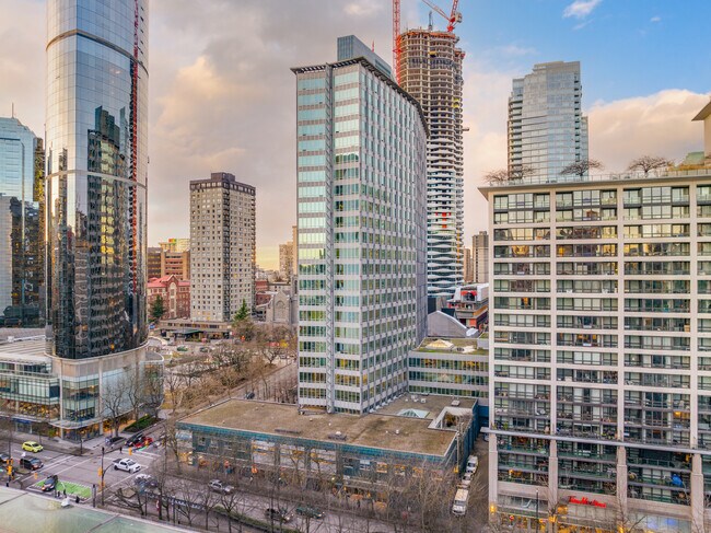 The Electra in Vancouver, BC - Building Photo - Building Photo