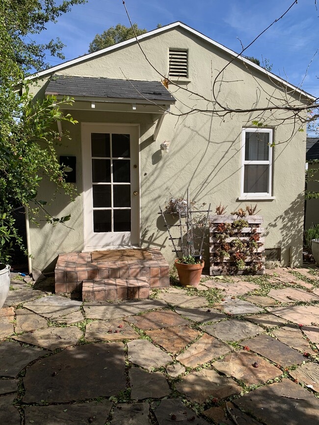 property at 1237 25th St