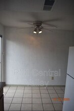 119 E Grove St in Stockton, CA - Building Photo - Building Photo