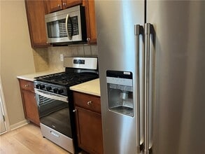 6614 Splashwater Dr in Flowery Branch, GA - Building Photo - Building Photo