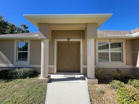 497 MacArthur Dr in Port Charlotte, FL - Building Photo