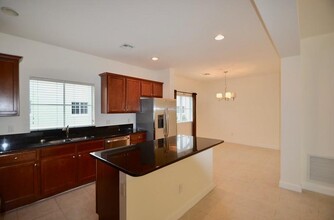 67 NW Hawthorne Pl in Boca Raton, FL - Building Photo - Building Photo