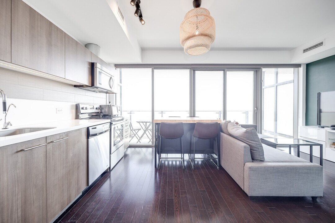 390 Cherry St in Toronto, ON - Building Photo