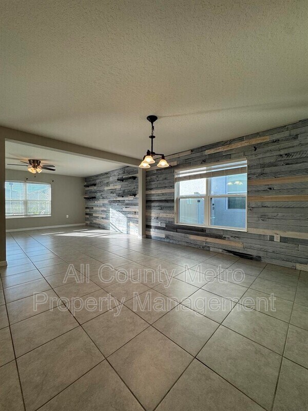 288 Lake Lucerne Way in Winter Haven, FL - Building Photo - Building Photo