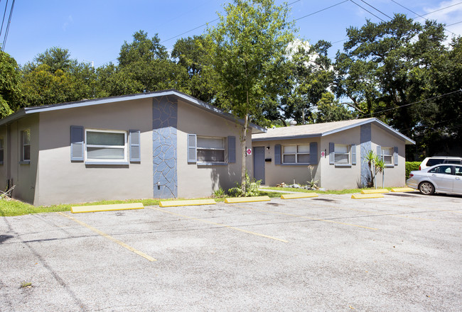 New York Avenue Apartments in Dunedin, FL - Building Photo - Building Photo