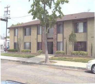 24522 Chestnut St in Newhall, CA - Building Photo - Building Photo