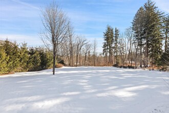 20 Evergreen Row in Armonk, NY - Building Photo - Building Photo