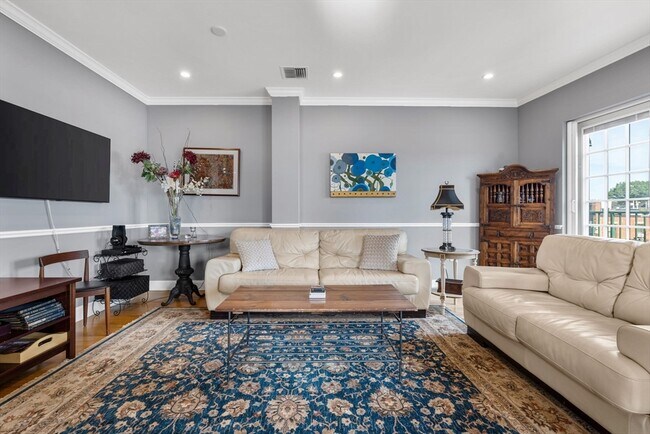 property at 10 Vernon St