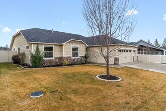6904 Jasper Dr in Spokane, WA - Building Photo - Building Photo