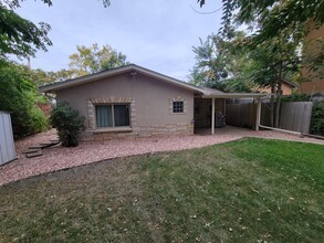1676 Ulster St in Denver, CO - Building Photo - Building Photo