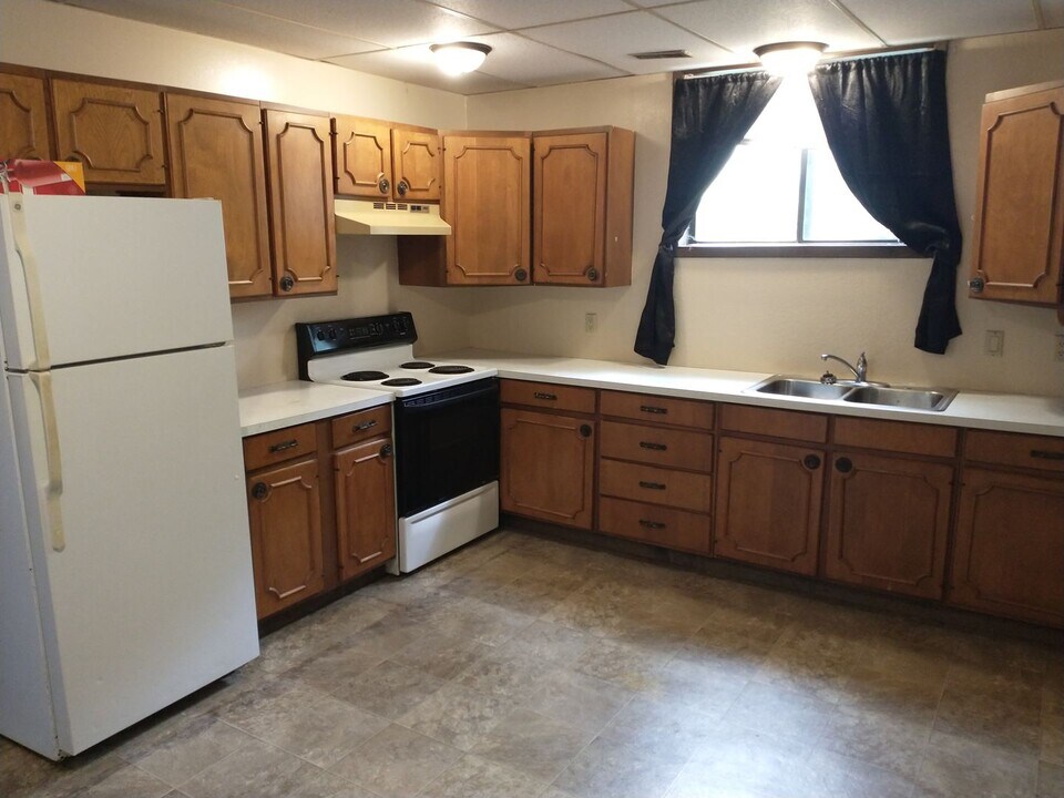 601 4th St in Rockwell City, IA - Building Photo