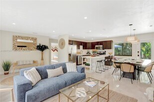 1737 NE 7th Terrace in Fort Lauderdale, FL - Building Photo