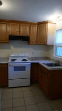 24 Adamson Ave in Norwalk, CT - Building Photo - Building Photo