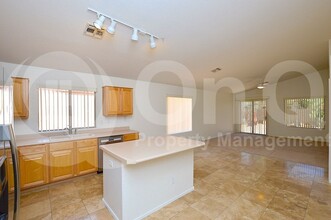 10253 E Penstamin Dr in Scottsdale, AZ - Building Photo - Building Photo