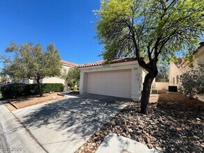 7645 Rockfield Dr in Las Vegas, NV - Building Photo - Building Photo