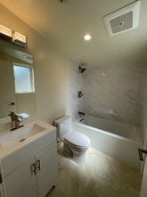 52 E 40th Ave in San Mateo, CA - Foto de edificio - Building Photo