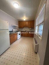 2303 E 9th St in Des Moines, IA - Building Photo - Building Photo