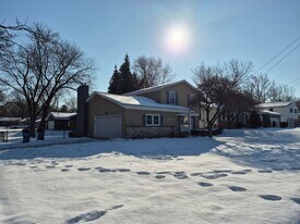 3320 Fuller Ave SE in Grand Rapids, MI - Building Photo