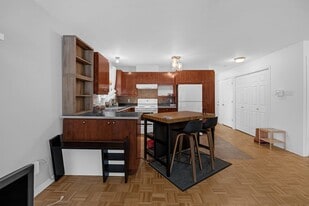 7211 Rue Chouinard in Montréal, QC - Building Photo