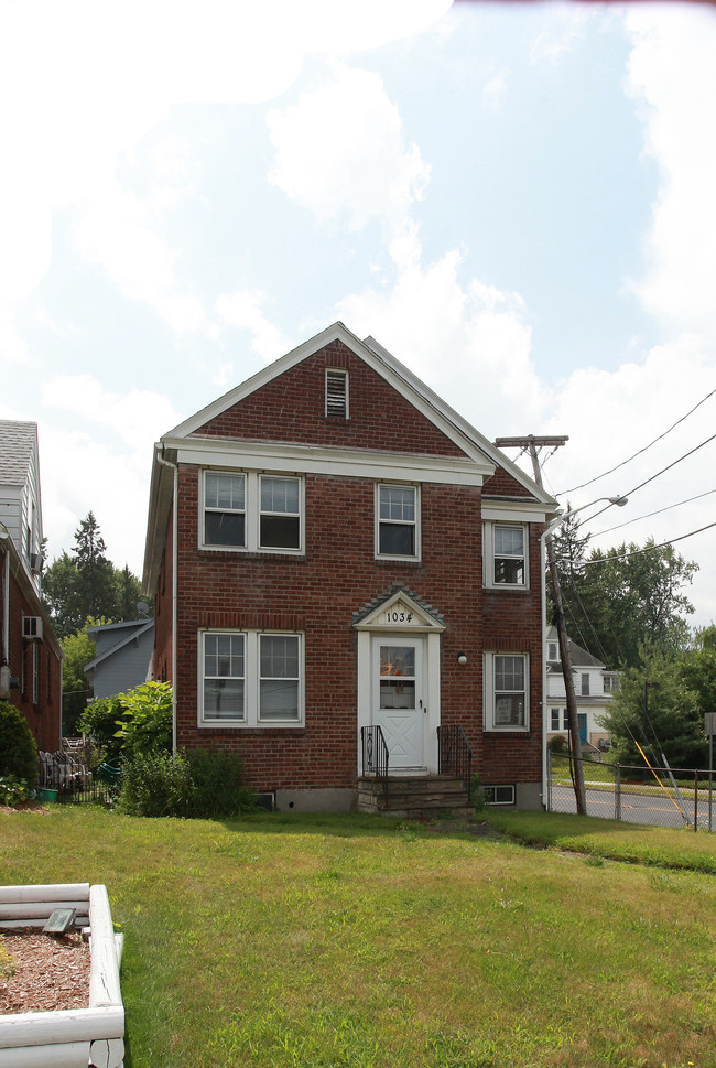 1034 Central Ave in Albany, NY - Building Photo - Building Photo