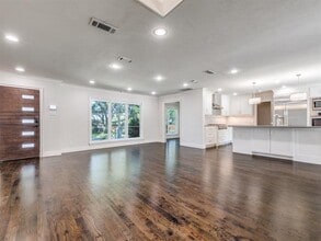 10788 Bushire Dr in Dallas, TX - Building Photo - Building Photo