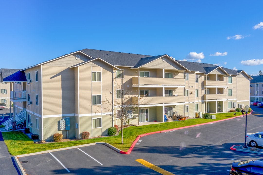 Boulder Apartments in Cheney, WA - Foto de edificio