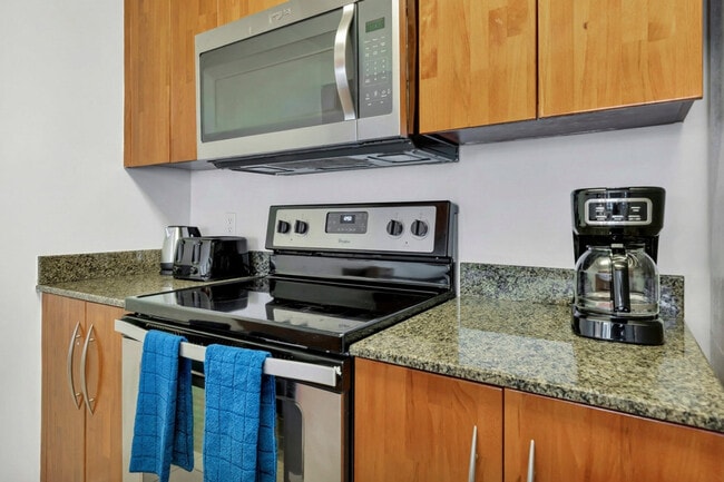 1200 Brickell Bay Dr, Unit SI ID1227452P in Miami, FL - Building Photo - Building Photo