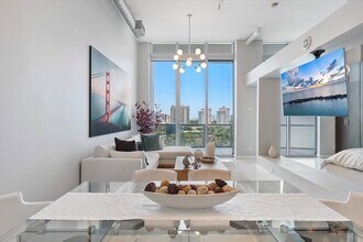 3029 NE 188th St, Unit Pent House 1117 in Aventura, FL - Building Photo - Building Photo