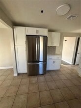 74 Lake St, Unit 74 Lake st in Cranston, RI - Building Photo - Building Photo