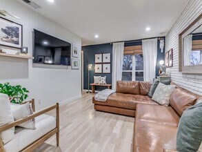 820 Warren Way in Richardson, TX - Building Photo - Building Photo