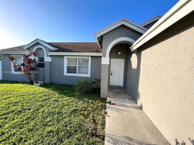 17603 93rd Rd N in Westlake, FL - Building Photo - Building Photo