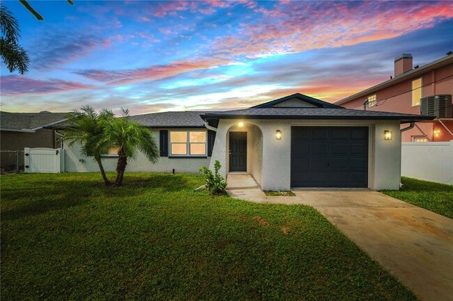 property at 6617 Harbor Dr