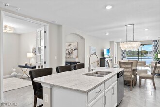 14558 Edgewater Cir in Naples, FL - Building Photo - Building Photo