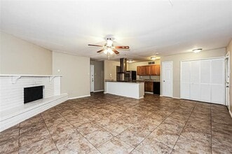 3240 Chalmette Ct in Forest Hill, TX - Building Photo - Building Photo