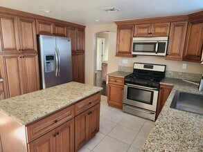 2924 Calle Arino in Thousand Oaks, CA - Building Photo - Building Photo