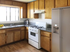 124 Perou St in Perris, CA - Building Photo - Building Photo