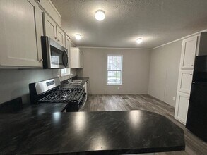 39500 Warren Rd in Canton, MI - Building Photo - Building Photo