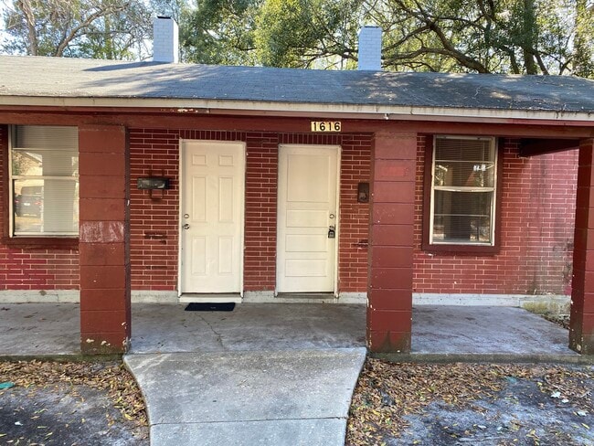 1616 W 11th St, Unit 1 in Jacksonville, FL - Building Photo - Building Photo