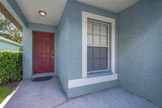 11732 Crest Creek Dr in Riverview, FL - Building Photo - Building Photo