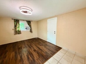 1347 Palolo Ave in Honolulu, HI - Building Photo - Building Photo