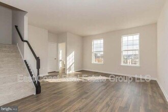 5123 Ironsides Dr in Frederick, MD - Building Photo - Building Photo