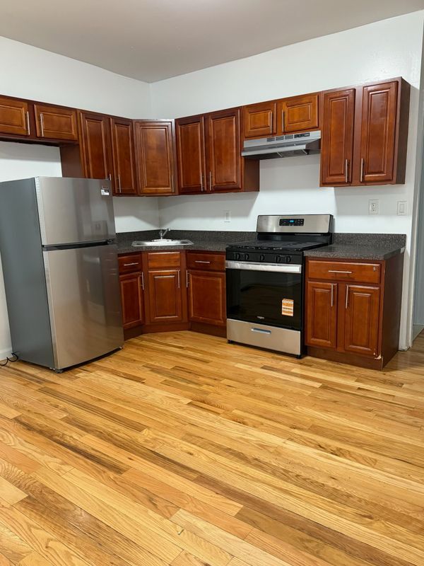 166 Goodwin Ave in Newark, NJ - Building Photo - Building Photo