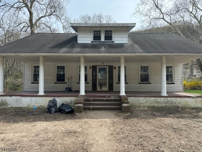 property at 515 Hamburg Turnpike