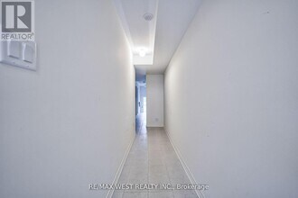 1495 Green Rd in Clarington, ON - Building Photo - Building Photo