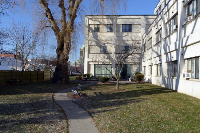 School Street Apartments in Taunton, MA - Building Photo - Building Photo