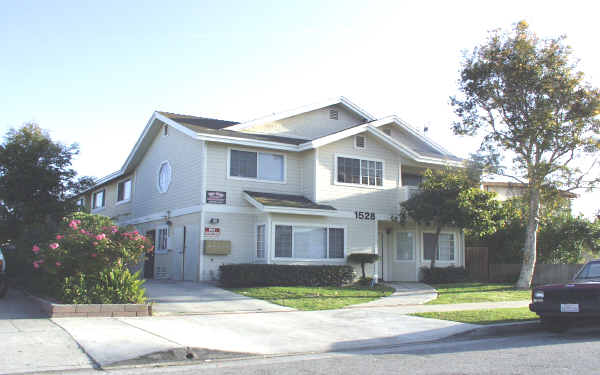 1528 W 207th St in Torrance, CA - Building Photo