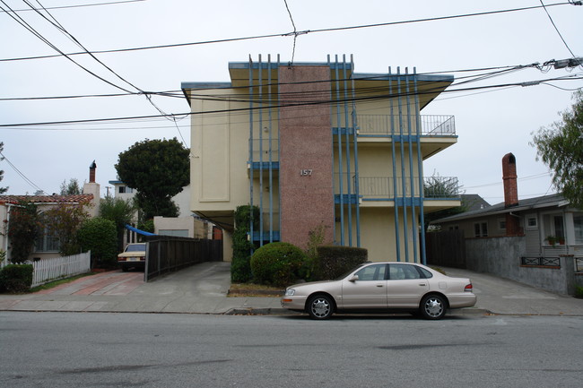 157 Santa Inez Ave in San Bruno, CA - Building Photo - Building Photo