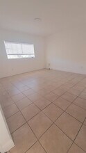 3700 N 56th Ave in Hollywood, FL - Building Photo - Building Photo