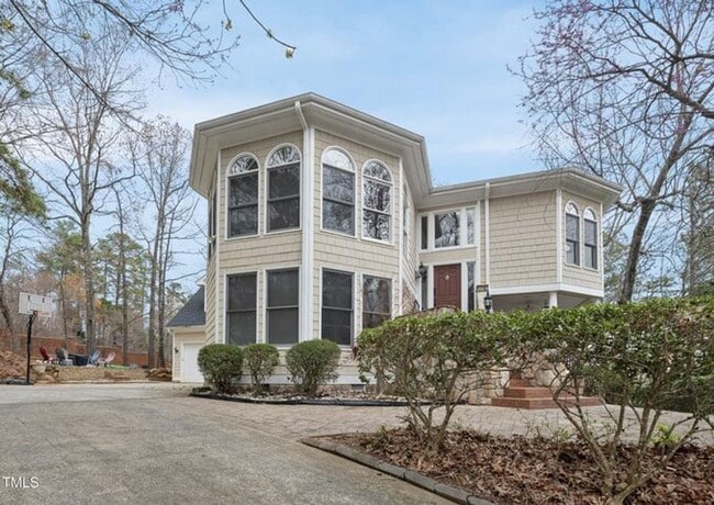 property at 104 Sierra Dr